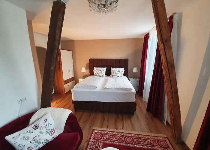 Osteria Del Vino 3* كوتشيم