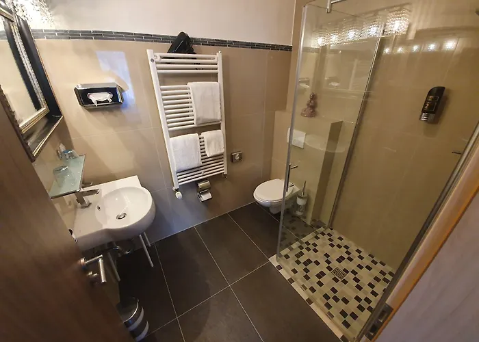 Osteria Del Vino 3* كوتشيم